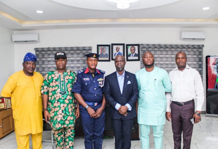 ODUNMBAKU WELCOMES NEW NSCDC BOSS